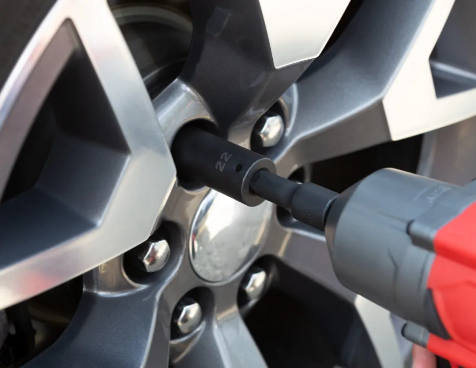 What To Buy, OE or Normal Tyres? - Lorem ipsum dolor sit amet, consectetur adipiscing elit, sed do eiusmod tempor incididunt ut labore et dolore magna aliqua. Risus at ultrices mi tempus imperdiet nulla. Convallis a cras semper auctor neque vitae tempus quam. Cursus vitae congue mauris rhoncus aenean. Ultrices sagittis orci a scelerisque purus semper. Sit amet aliquam id diam maecenas ultricies mi. Integer feugiat scelerisque varius morbi enim nunc faucibus. Nunc aliquet bibendum enim facilisis gravida neque convallis a cras. Pretium viverra suspendisse potenti nullam ac. Sed tempus urna et pharetra pharetra massa massa. - My CMS